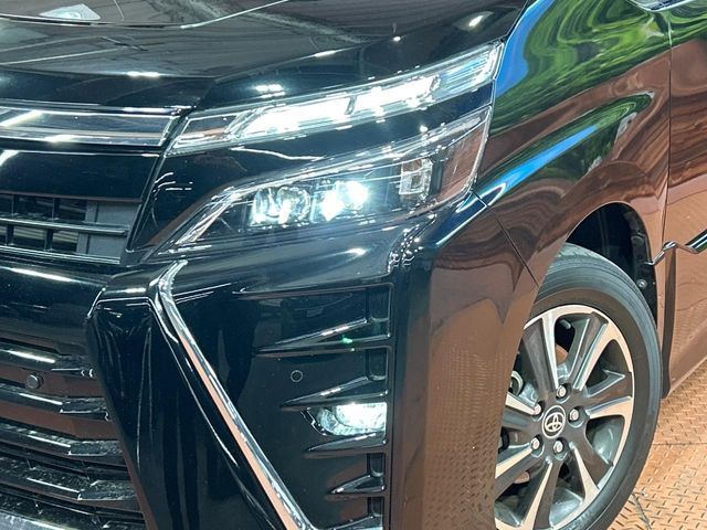 TOYOTA VOXY 2021 Image 31