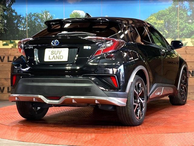 TOYOTA C-HR 2017 Image 31