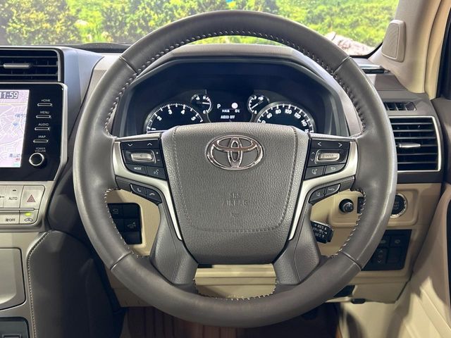 TOYOTA LANDCRUISER PRADO 2023 Image 31