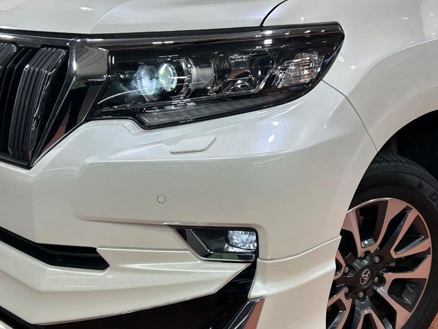 TOYOTA LANDCRUISER PRADO 2023 Image 31