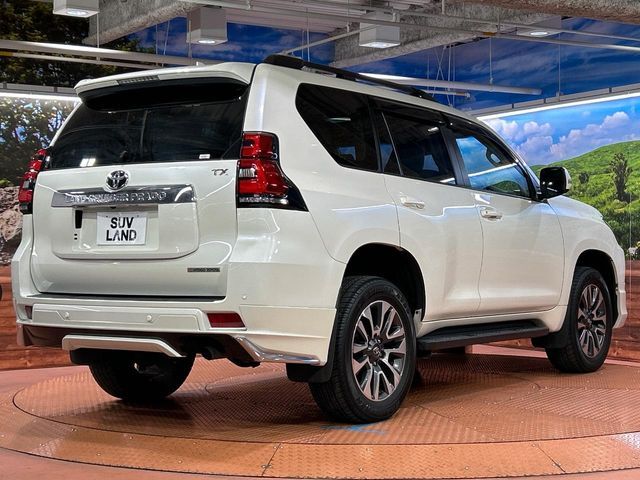 TOYOTA LANDCRUISER PRADO 2023 Image 31
