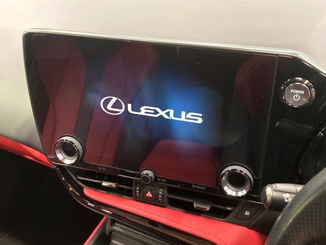 TOYOTA LEXUS NX450H+ AWD 2023 Image 31