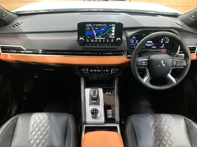 MITSUBISHI OUTLANDER PHEV 2023 Image 31