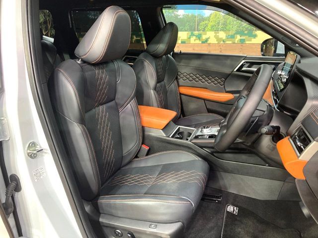 MITSUBISHI OUTLANDER PHEV 2023 Image 31