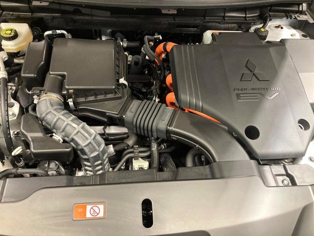 MITSUBISHI OUTLANDER PHEV 2023 Image 31