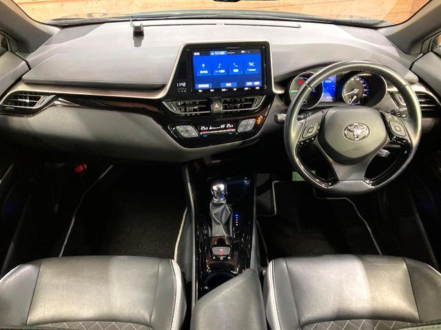 TOYOTA C-HR 2019 Image 31