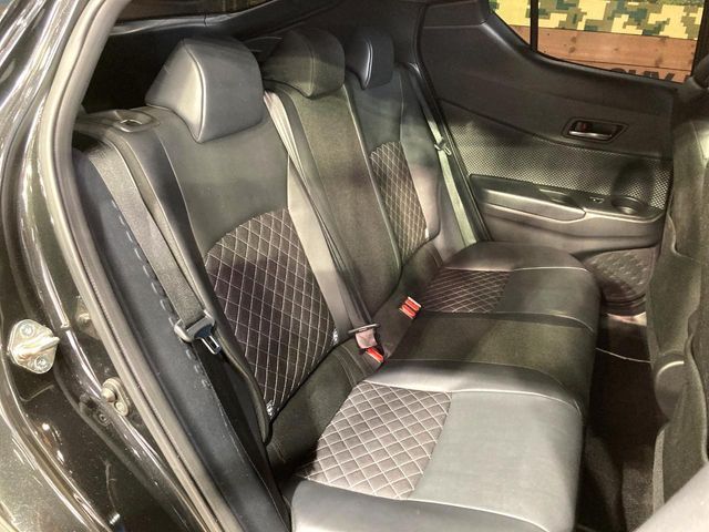 TOYOTA C-HR 2019 Image 31