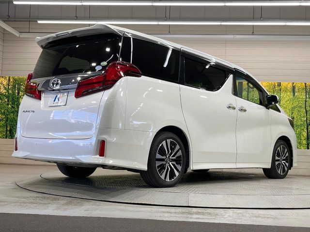 TOYOTA ALPHARD 2018 Image 31