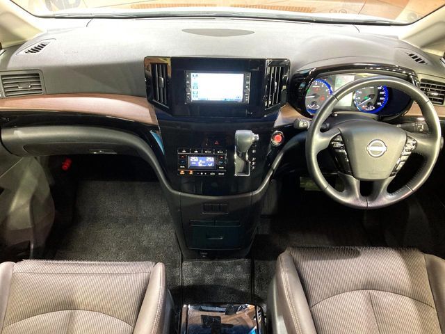 NISSAN ELGRAND 2024 Image 31