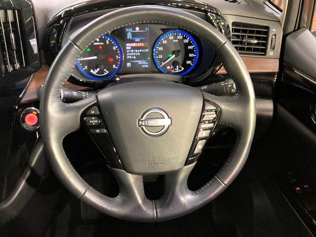 NISSAN ELGRAND 2024 Image 31