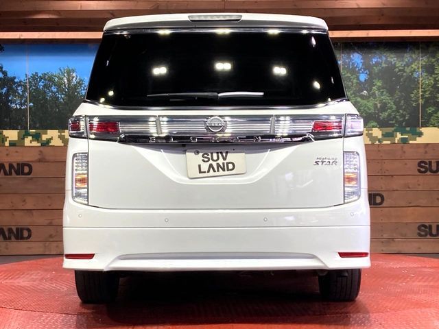 NISSAN ELGRAND 2024 Image 31
