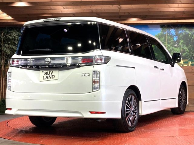 NISSAN ELGRAND 2024 Image 31
