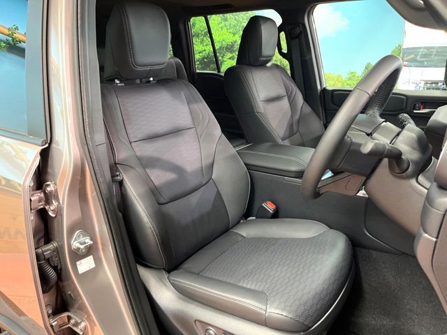 TOYOTA LANDCRUISER 250 2024 Image 31