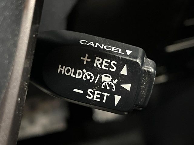 TOYOTA HILUX 4WD 2023 Image 31