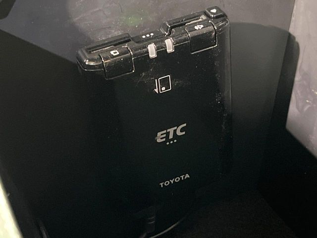 TOYOTA HILUX 4WD 2023 Image 31