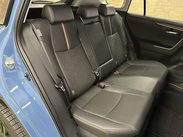 TOYOTA RAV4 HYBRID 4WD 2023 Image 31