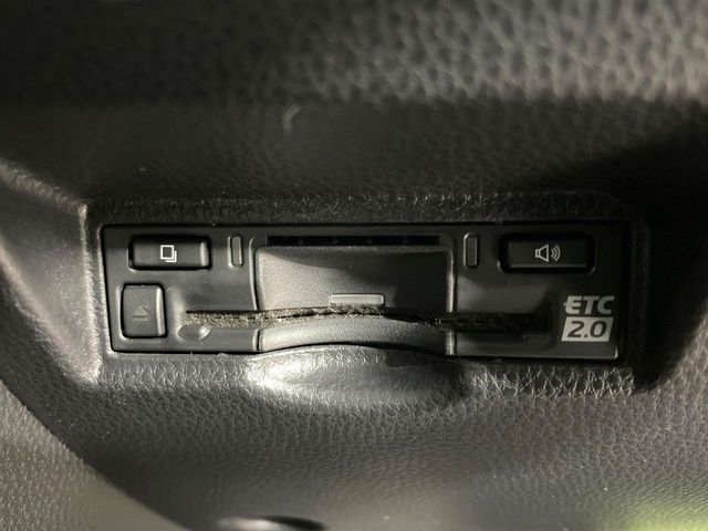 TOYOTA NOAH 2022 Image 31