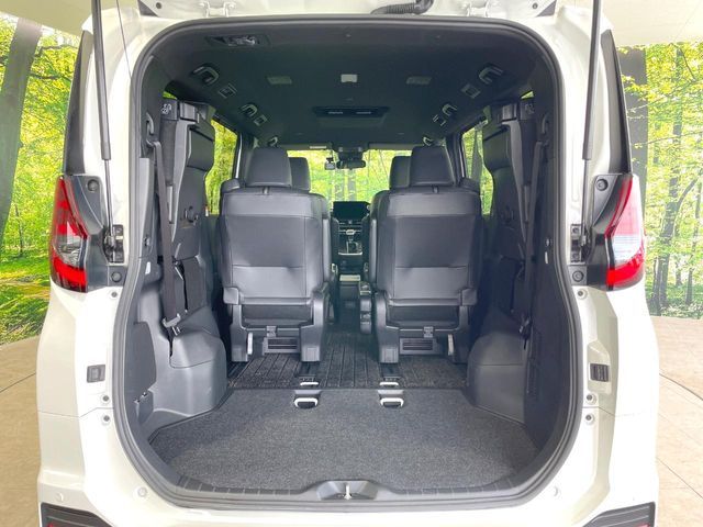 TOYOTA NOAH 2022 Image 31