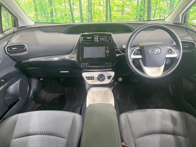 TOYOTA PRIUS 2017 Image 31