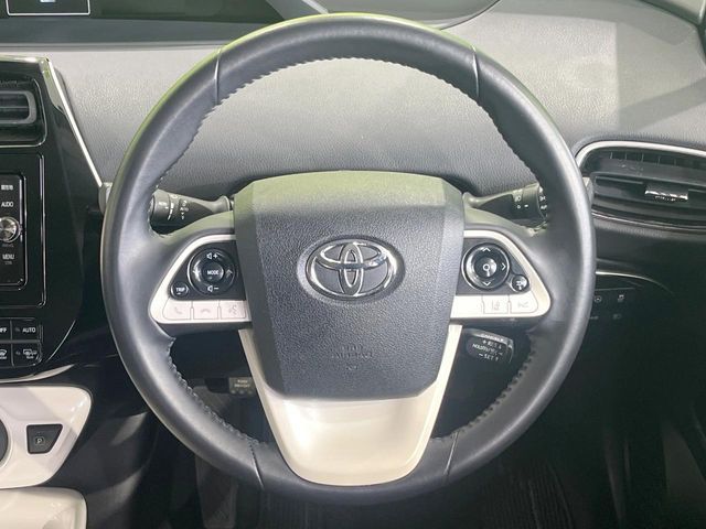 TOYOTA PRIUS 2017 Image 31
