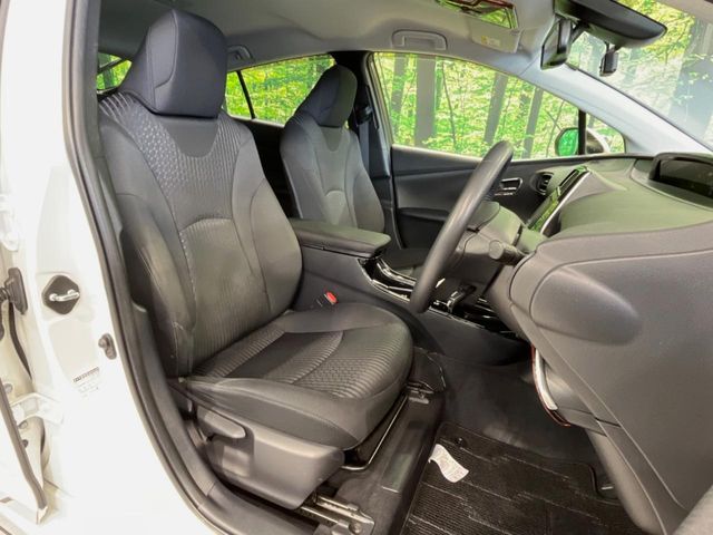 TOYOTA PRIUS 2018 Image 31