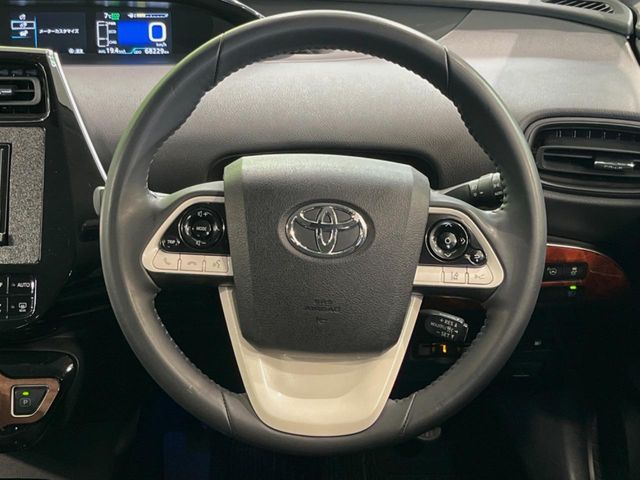TOYOTA PRIUS 2018 Image 31