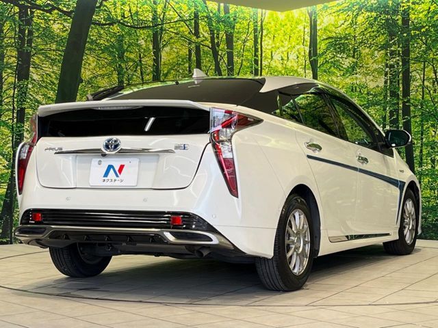 TOYOTA PRIUS 2018 Image 31