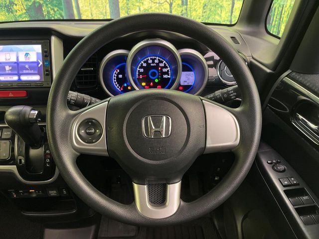 HONDA N BOX CUSTOM 2017 Image 31