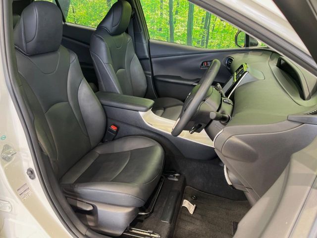 TOYOTA PRIUS 2017 Image 31