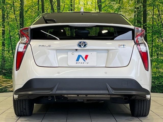 TOYOTA PRIUS 2017 Image 31