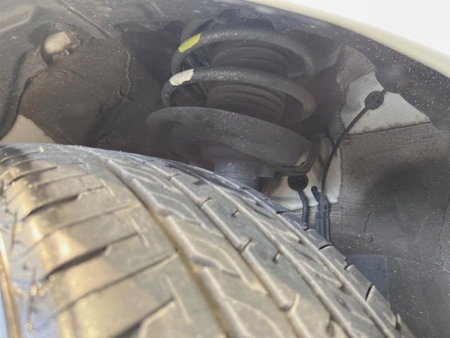 TOYOTA PRIUS 2017 Image 31