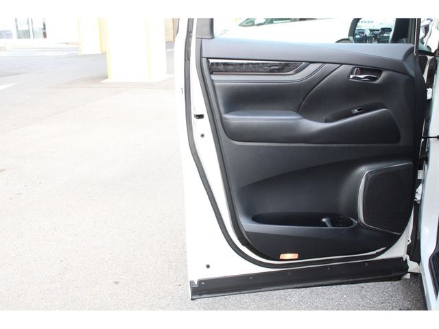 TOYOTA ALPHARD 2021 Image 31