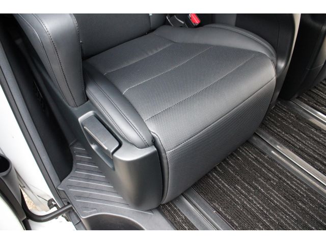 TOYOTA ALPHARD 2021 Image 31