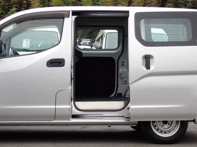 NISSAN NV200 VANETTE VAN 2018 Image 31