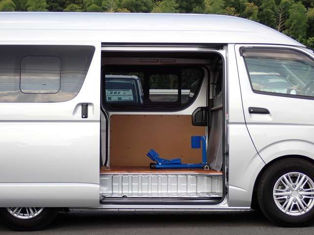 TOYOTA HIACE VAN 1.25T 2WD 2020 Image 31