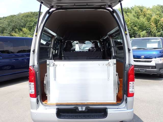 TOYOTA HIACE VAN 1.25T 2WD 2020 Image 31