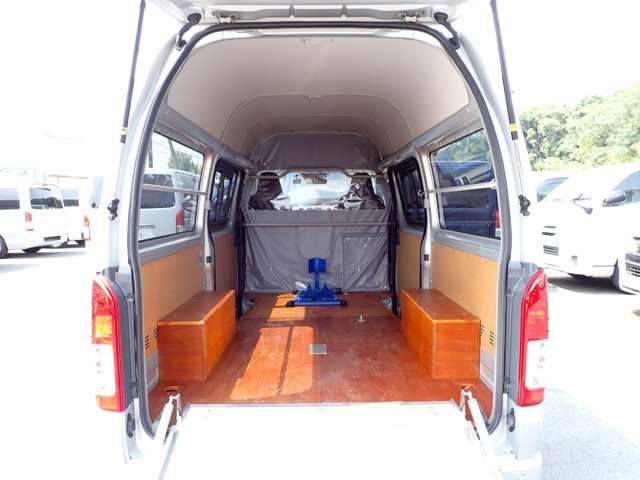 TOYOTA HIACE VAN 1.25T 2WD 2020 Image 31