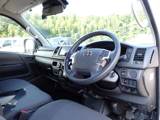 TOYOTA HIACE VAN 1.25T 2WD 2020 Image 31