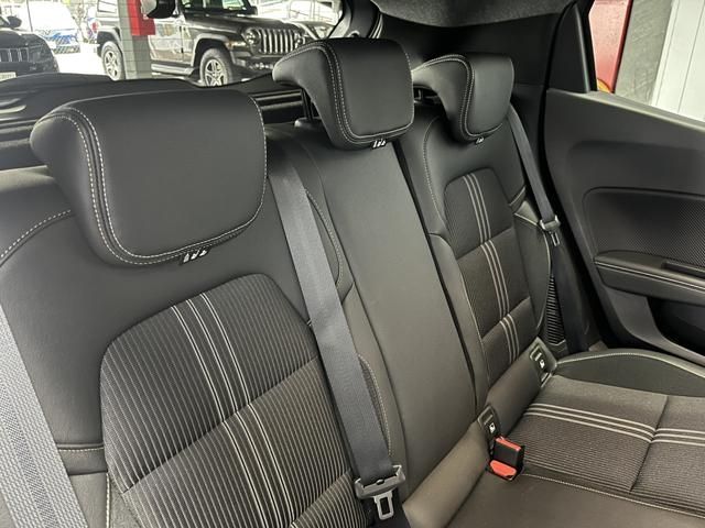 RENAULT LUTECIA 2023 Image 31