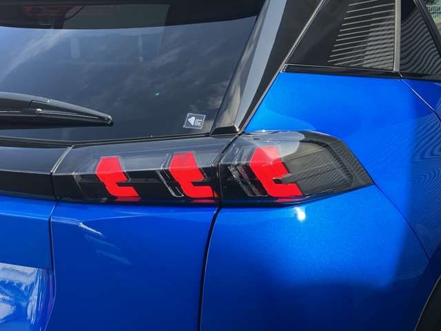 PEUGEOT 2008 2023 Image 31