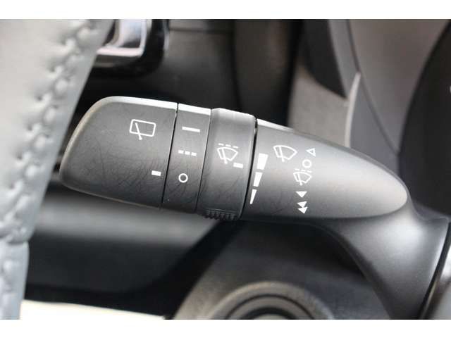 TOYOTA YARIS CROSS HYBRID 2025 Image 31