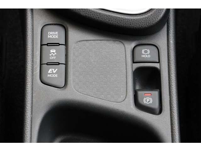 TOYOTA YARIS CROSS HYBRID 2025 Image 31