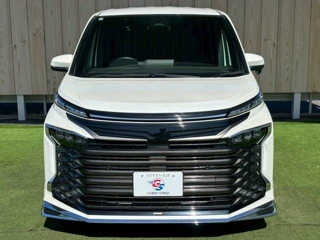 TOYOTA VOXY HYBRID 2022 Image 31