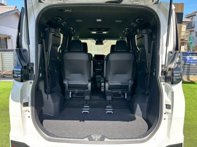 TOYOTA VOXY HYBRID 2022 Image 31