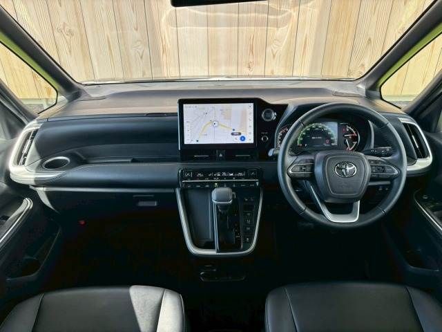 TOYOTA NOAH 2023 Image 31