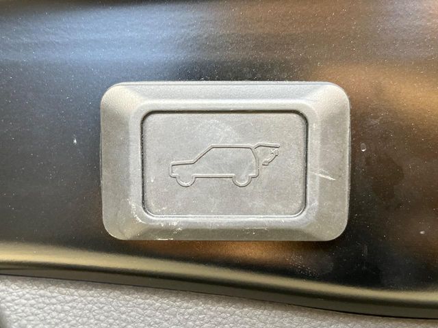 TOYOTA RAV4 HYBRID 4WD 2021 Image 31