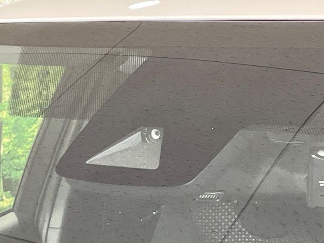 TOYOTA PRIUS 4WD 2019 Image 31