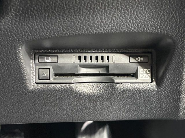 TOYOTA PRIUS 4WD 2019 Image 31