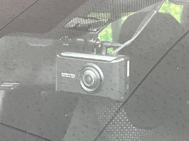 TOYOTA PRIUS 4WD 2019 Image 31