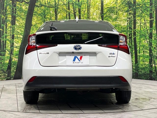 TOYOTA PRIUS 4WD 2019 Image 31